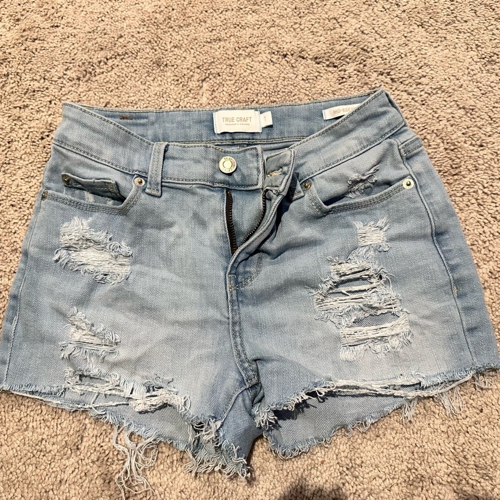 True Craft Shorts - Picture 2 of 2